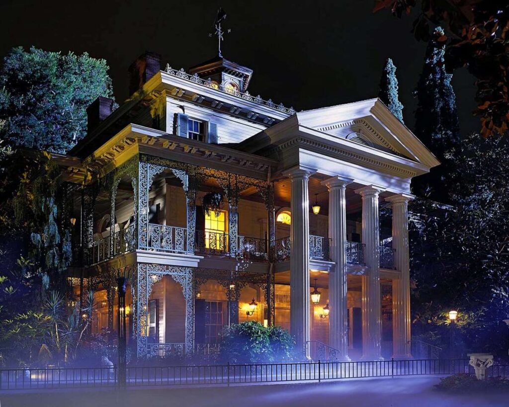 Haunted Mansion October 2024 Photo Opportunities