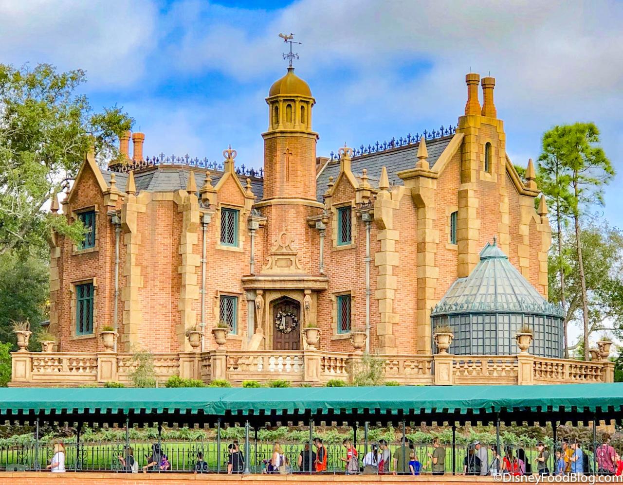 Disneyland ghosts hatbox grinning grim 50th closes celebrating memories ocregister materialized cemetery reappears looming briefly