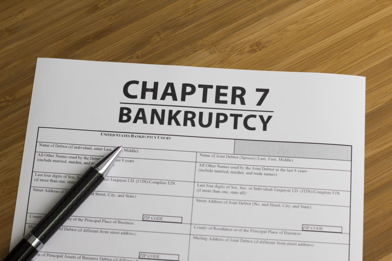 How Stimulus Check Payments Are Affected by Bankruptcy in Illinois