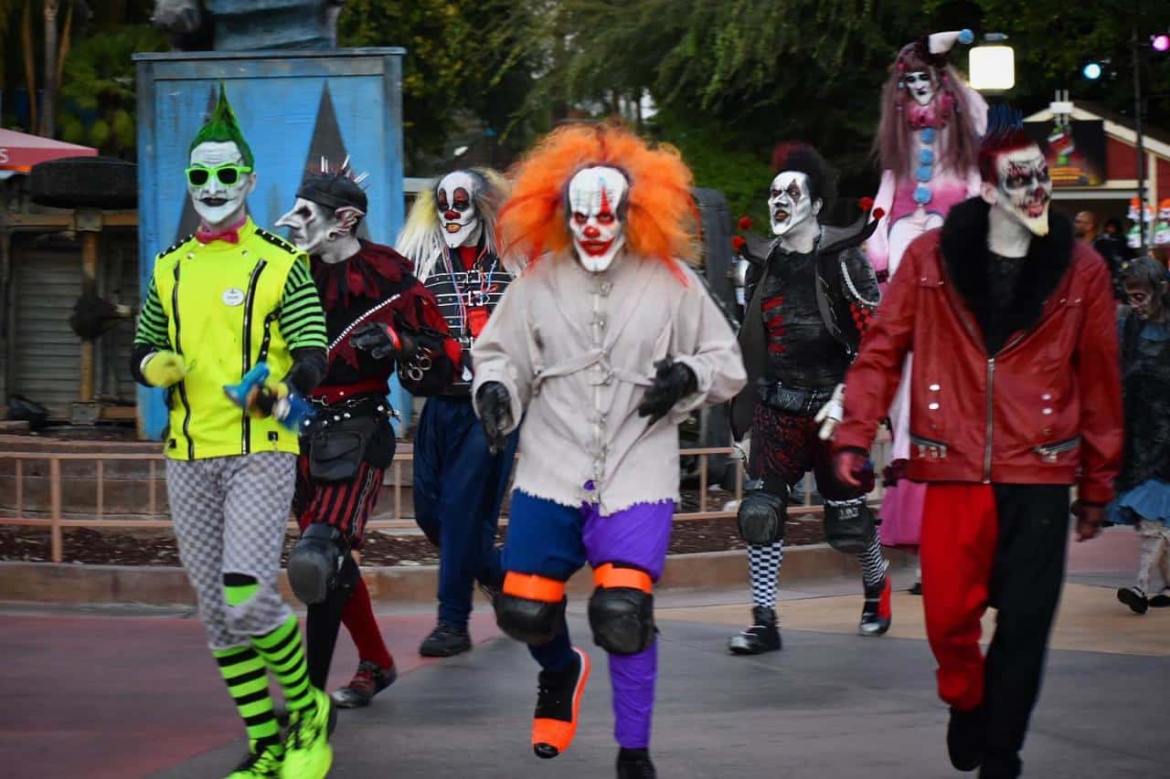 Six Flags Fright Fest October 2024 best days to visit