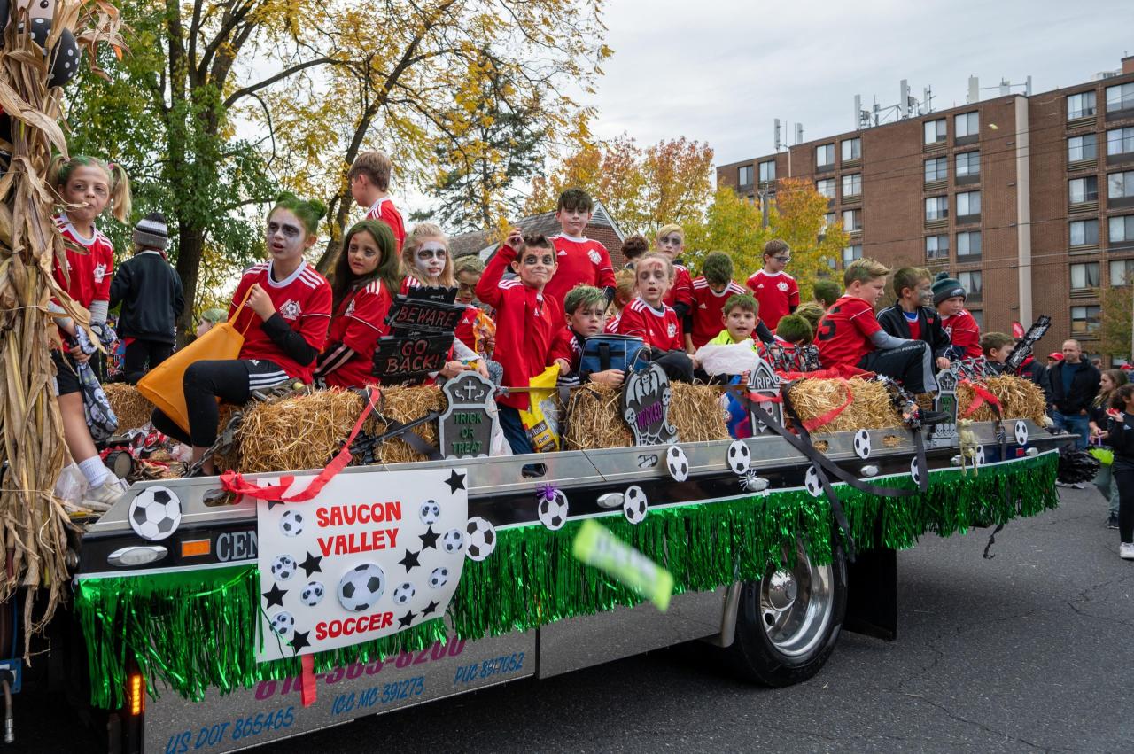 Woburn Halloween Parade 2023 parking information