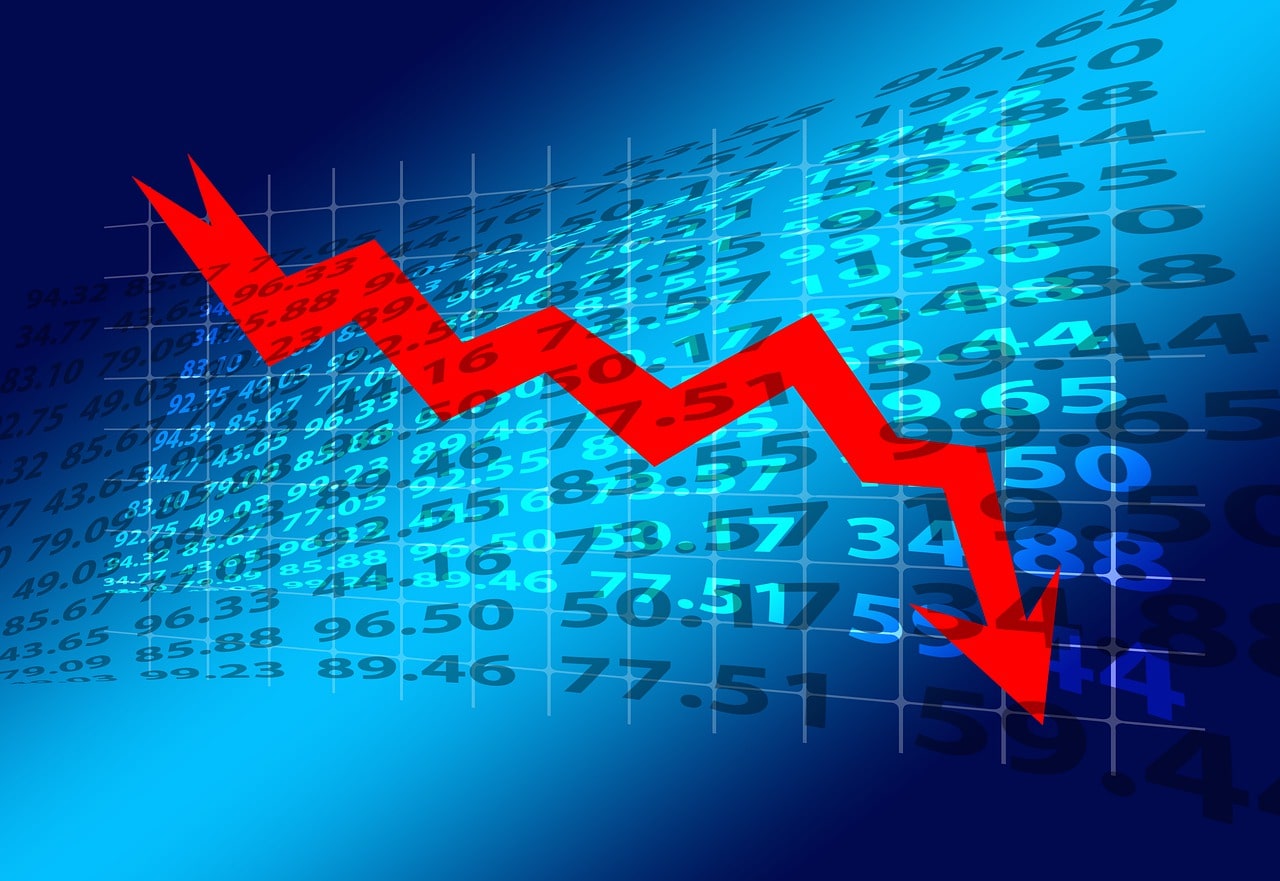 What are the economic factors that could trigger a recession in October 2024?