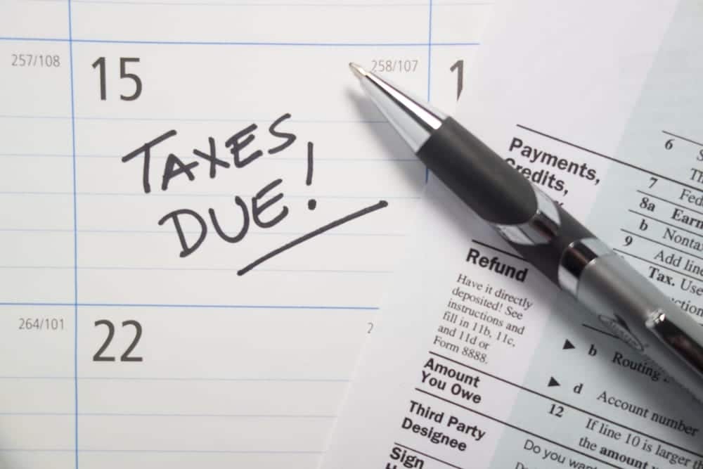 Tax irs extends deadline